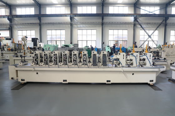 電流を通された鋼鉄が付いている空セクション管の圧延製造所の円形の管