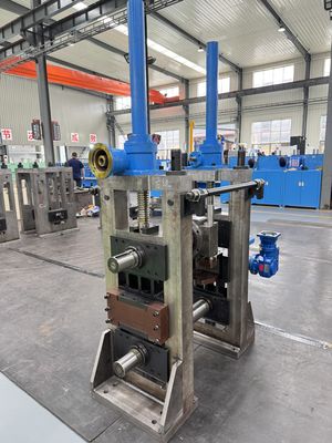 ASTM A53 ホットロール鋼の重用解巻機付き鋼管製造機械 2.0 mm~6.0 mm